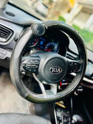 KIA STONIC 2017 image 2