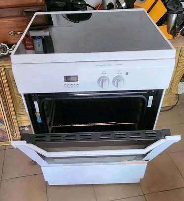 Gazinière ou four électrique à induction image 2