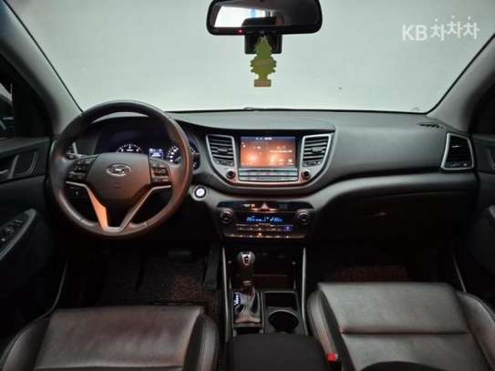 Hyundai Tucson 2018 diesel full options image 8
