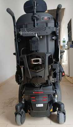Fauteuil roulant électrique noir appui-tête réglable image 2