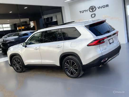 Toyota highlander 2024 image 3