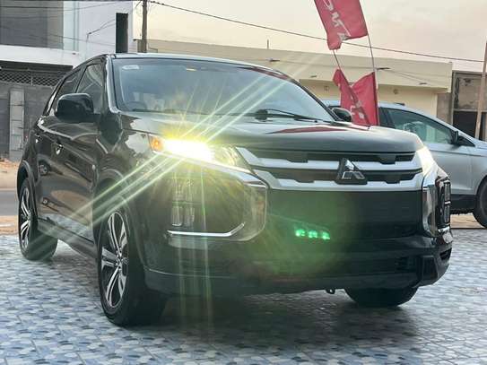 Mitsubishi OUTLANDER RVR image 4