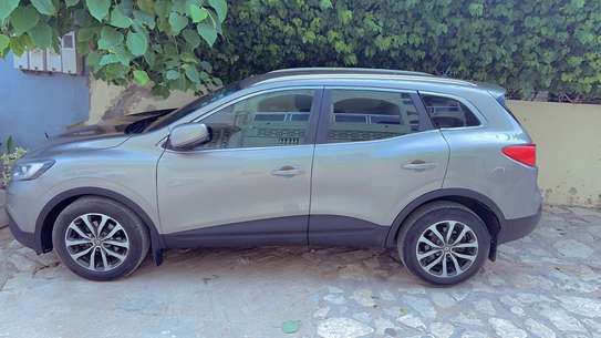 SUV compact gris image 5