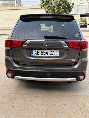 Mitsubishi Outlanler  2017 image 2