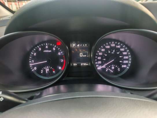 HYUNDAI SANTA FE 2018 image 12