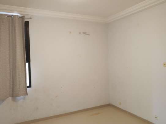 GRAND APPARTEMENT À LOUER SICAP FOIRE image 8