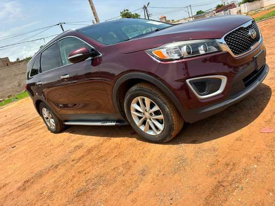 KIA SORENTO image 3