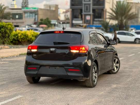 Kia Rio 2018 image 7