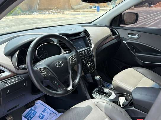 HYUNDAI SANTAFEE 2017 image 7