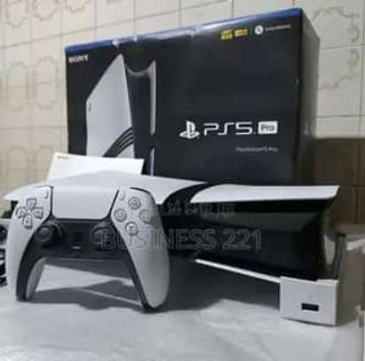 PLAYSTATION 5 PRO EDITION DIGITALE DISC SSD 2TO image 2