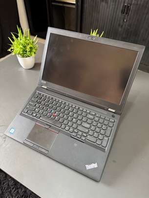 Lenovo p52 / i7 / 32GB ram / ssd 512gb workstation image 6