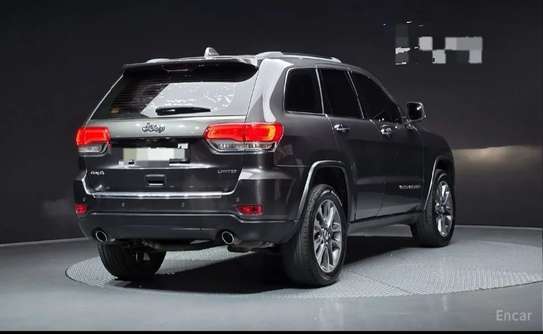 Jeep Diesel cherooke image 6