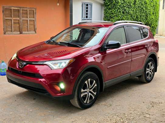 Toyota Rav4 LE AWD 2018 image 3