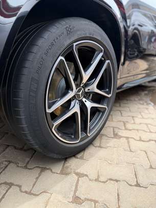 Mercedes Benz GLE 53 AMG image 11