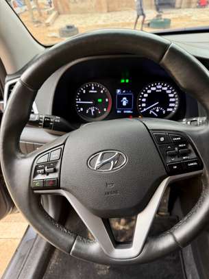 HYUNDAI TUCSON 2018 image 15