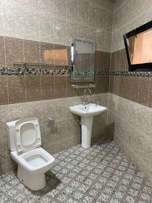 Bel appartement à nord foire (derrière Boa) image 10