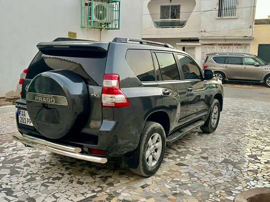 Toyota Prado VX image 9