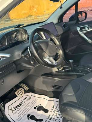 Peugeot 2008 année 2017 image 5