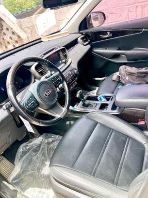 Kia sorento 2018 image 4