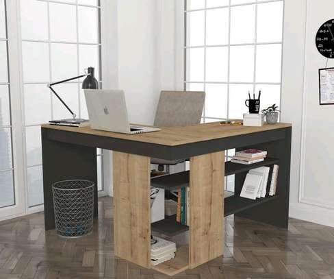 Bureau stylé et design disponible en 2 couleurs image 4