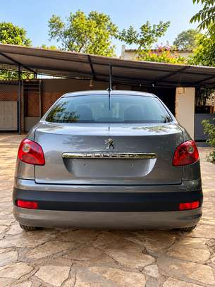 PEUGEOT 207 SEDAN | 2011 image 5