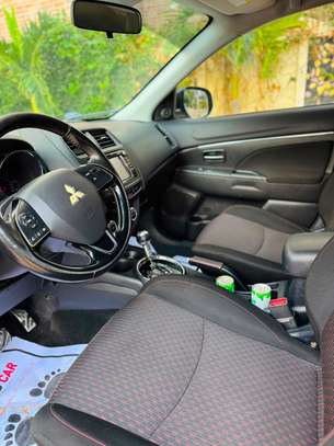 Mitsubishi outlander image 7