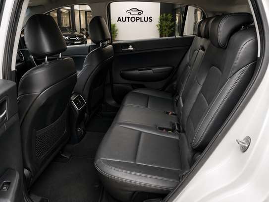 Kia Sportage diesel image 8