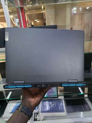 Gamer Lenovo 85Sb 2025 image 3