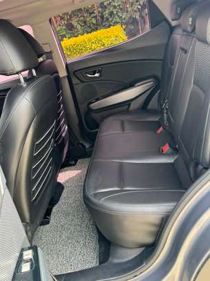 Ssangyong Tivoli 2018 image 9