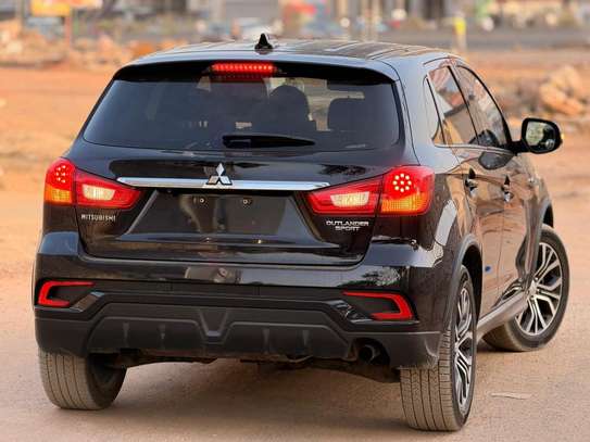 Mitsubishi outlander année 2018 image 5
