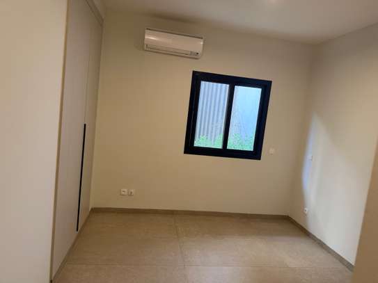 Duplex neuf à louer aux Almadies. image 6