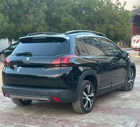 Peugeot 2008 Gt Line manuel diesel venant image 8