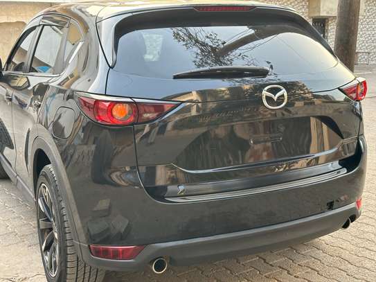 Mazda CX-5 SUV 4 portes noir performance image 15