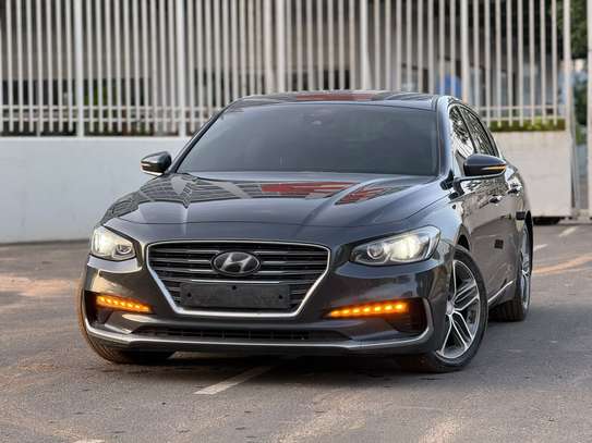 Hyundai Grandeur image 2