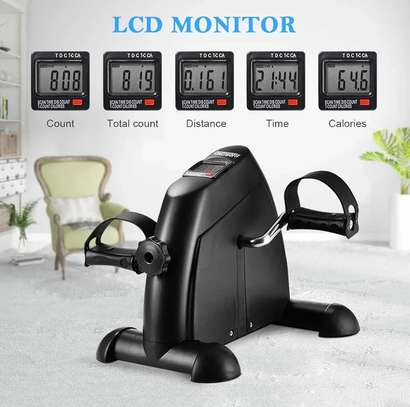 Mini vélo d'exercice pour jambes et bras avec écran LCD image 9
