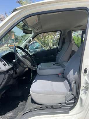 Toyota Hiace 2016 image 9
