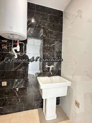 APPARTEMENT F3 À LOUER AUX ALMADIES image 7