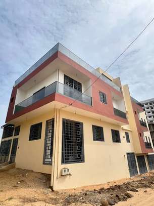 APPARTEMENT F4 AUX ALMADIES-RECASEMENT image 7