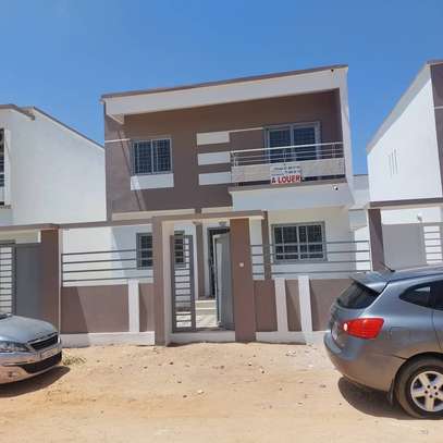 Maison Neuve à Louer à BAYAKH CITE SIPRESS image 7
