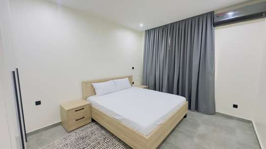Appartement meublé neuf au Point E au 4e étage image 9