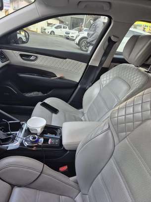 Voiture sm6 image 5