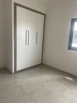 Appartement neuf à louer Point E image 2
