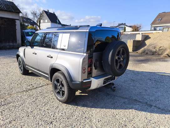 land rover defender diesel image 4