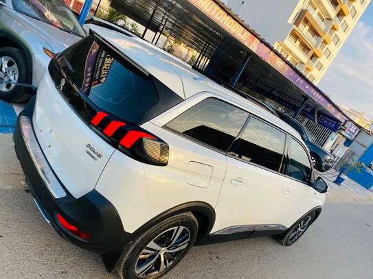 Peugeot 5008 2019 7 place image 3