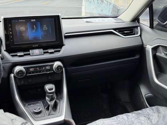 Toyota Rav4 Hybride image 7