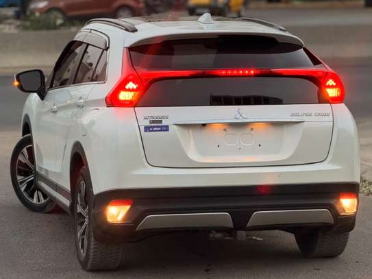 MITSUBISHI ECLIPSE CROSS 2019 image 9