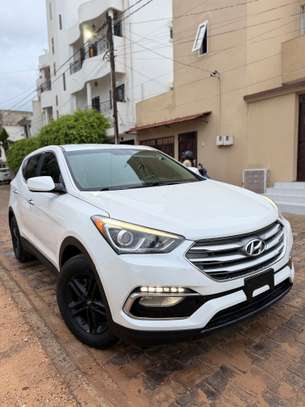 Hyundai santafe 2017 version 4x4 image 3