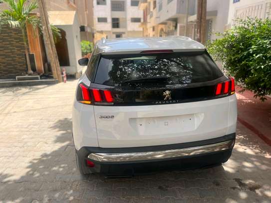 Peugeot 3008 .2019 image 4