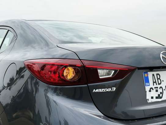 Location Mazda 3 2018 image 3