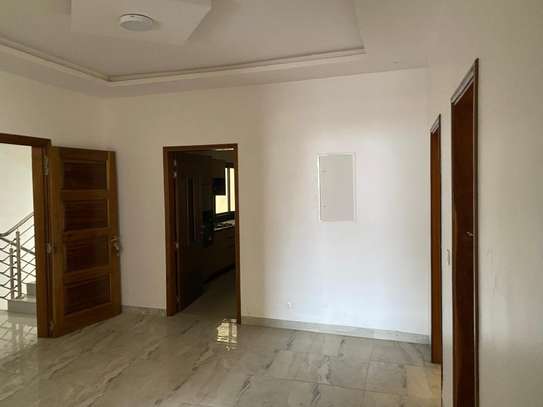 APPARTEMENTS F 4 NEUFS À LOUER NGOR ALMADIES image 3
